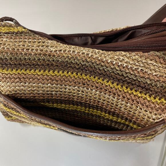 Straw Stripes Bag Brown Yellow with Leather like straps - Picture 13 of 14